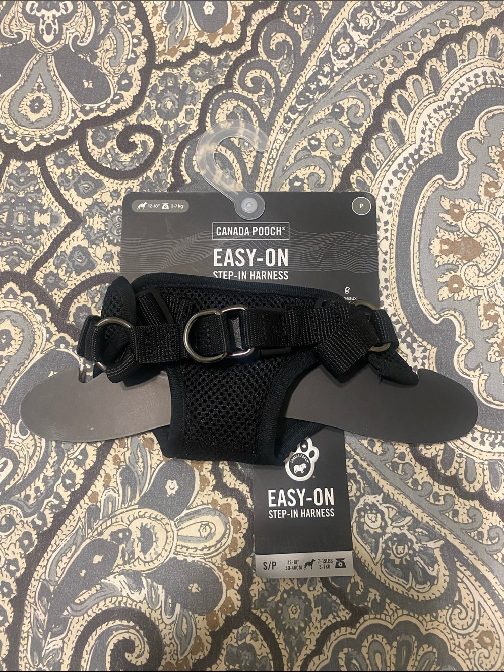 Canada Pooch Easy-On Step-In Harness in Black